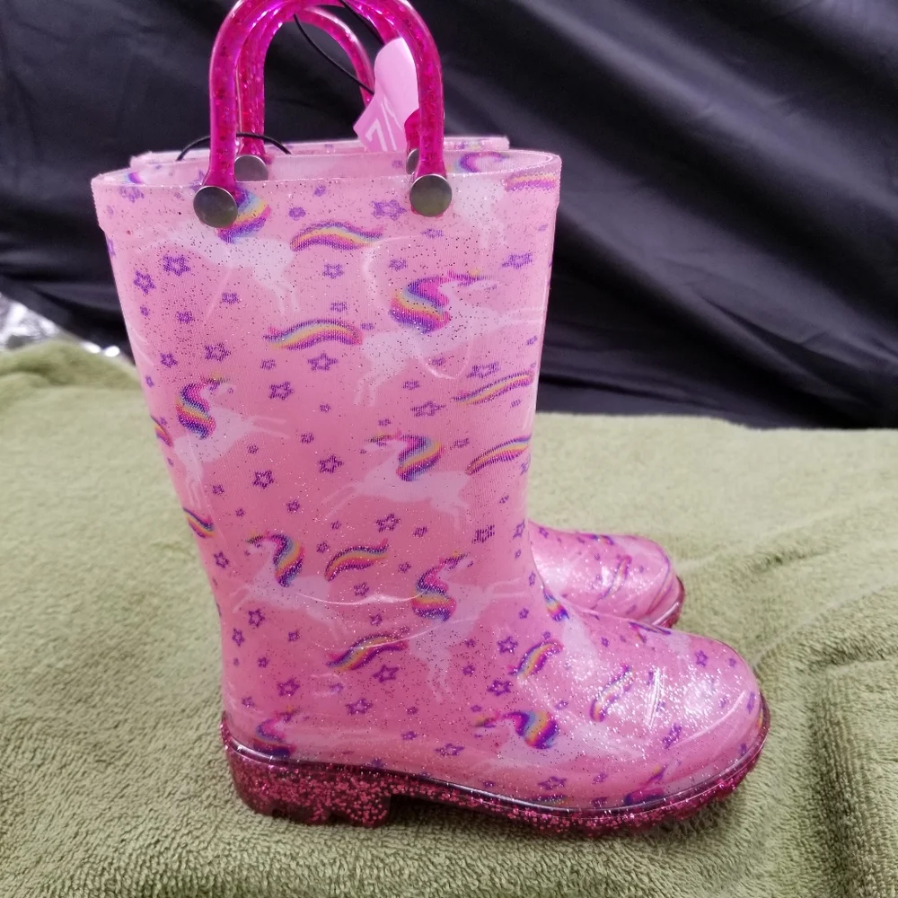 Girls New Pink/Purple Light Up Rain Boots w/ Stars & Rainbows Size 7/8